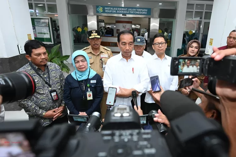 Presiden Jokowi Resmi Meniadakan Layanan Kelas 1 BPJS PNS Dan Pensiunan ...