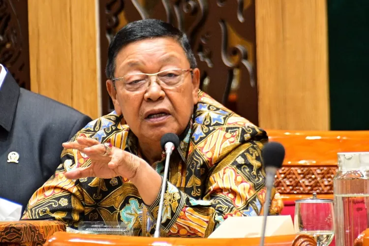 Anggota Komisi X DPR RI Dedi Wahidi menyoroti ketidakadilan dalam rekrutmen ASN PPPK. (emedia.dpr.go.id)