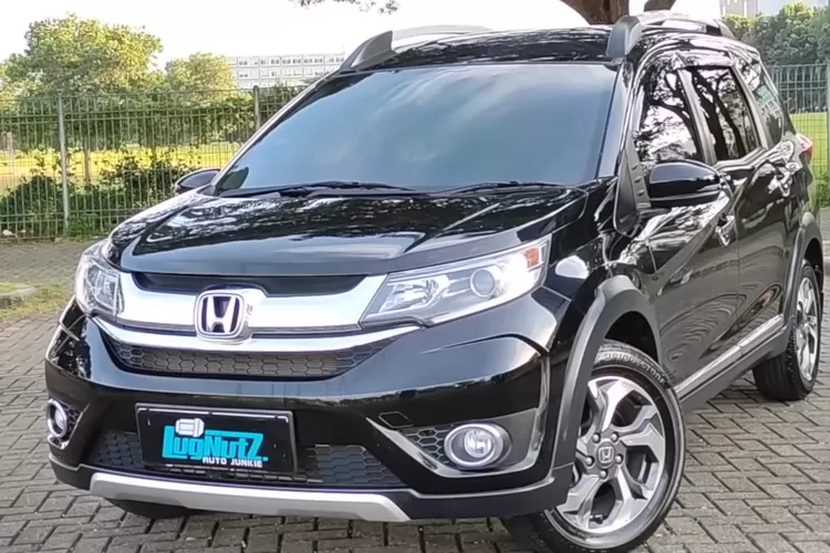 Mobil Honda BR-V 2016-2017 Bekas Makin Terjangkau, Mesin Irit Dan ...