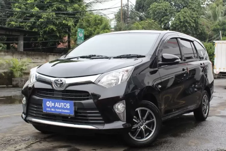 Mobil Keluarga Paling Irit! Toyota Cayla 2017 Matic Kondisi Mulus dan