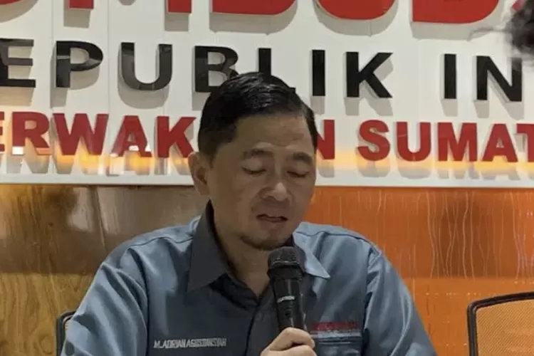 Ketua Ombudsman Sumsel, M Adrian menemukan pada kasus kecurangan PPDB SMA Palembang, sebanyak 911 siswa yang seharusnya tidak lulus tapi lulus.