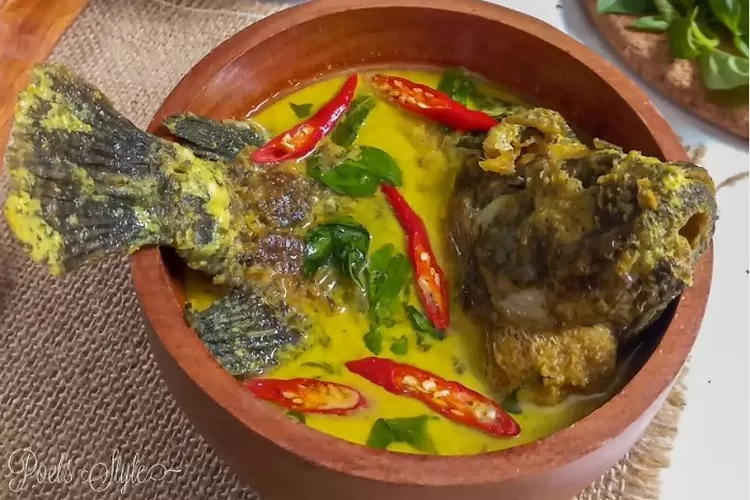 Resep ikan nila bumbu kuning anti amis, makanan untuk keluarga tercinta. (Instagram @aprilia_ummuizzah)