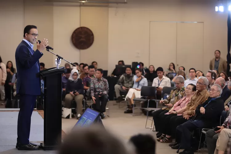 Anies Baswedan saat menyampaikan pidato pidato Arah dan Strategi Politik Luar Negeri di Center for Strategic and International Studies (CSIS), Rabu (8/11/2023). (istimewa)