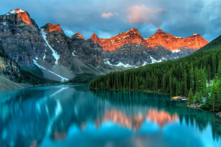 Ilustrasi Surga Wisata Lebaran (Pexels/James Wheeler)