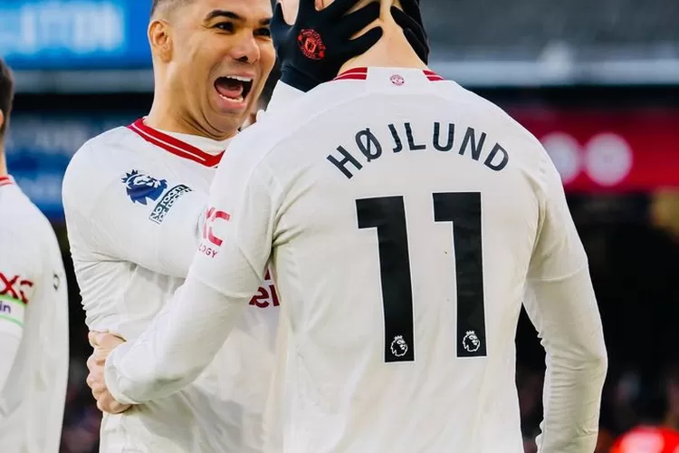 Rasmus Hojlund cetak brace saat MU mengalahkan Luton Town 