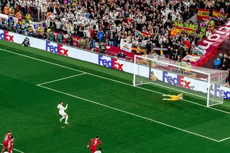 Momen Kylian Mbappe gagal menendang penalti saat Real Madrid kalah dari Liverpool di Liga Champions  (Instagram @liverpoolfc)