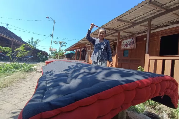 30 Menit Dari Stasiun Rogojampi, Ada Tradisi Unik Warga Kemiren, Wajib ...