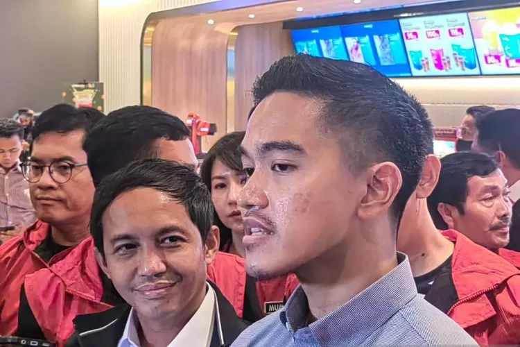 MK minta judul gugatan 'Kaesang Dilarang Jadi Gubernur' dihapus. Temukan alasan dan saran dari hakim konstitusi di artikel ini!