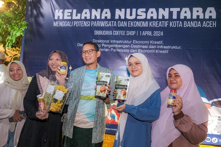 Menparekraf Sandiaga Uno ajak pelaku ekraf menggali potensi lewat Kelanan Nusantara (dok. kemenparekraf.go.id)