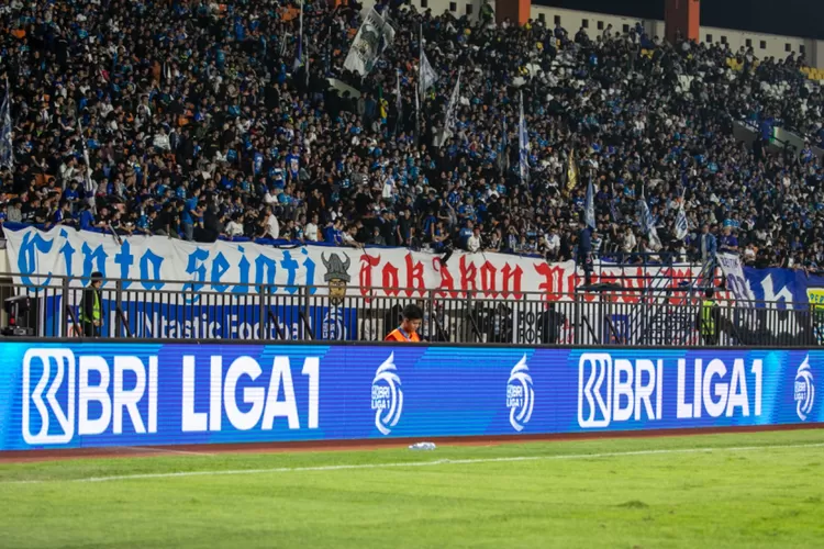 BRI Liga 1 2024-2025 Dorong Ekonomi Kerakyatan, UMKM di Stadion Si Jalak Harupat Kecipratan Berkah