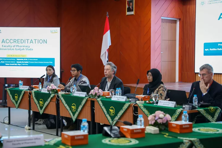 Fakultas Farmasi UGM Rampungkan Proses Akreditasi ASIIN 