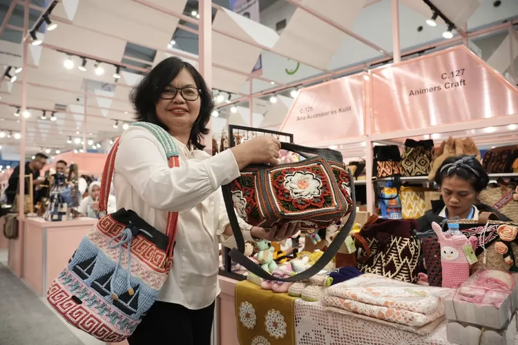 BRI UMKM EXPO(RT) 2025 Bantu UMKM Rajut Peluang ke Pasar Global