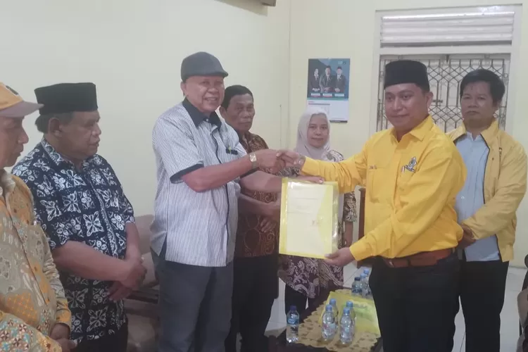 Muhamad Ali Yusuf Rasyid, atau yang akrab disapa Ali Rasyid dan Mas AB (Ali Bantul) resmi mendaftarkan diri sebagai Calon Ketua DPD Partai Golkar Kabupaten Bantul Periode 2025&ndash;2030. (dok.)