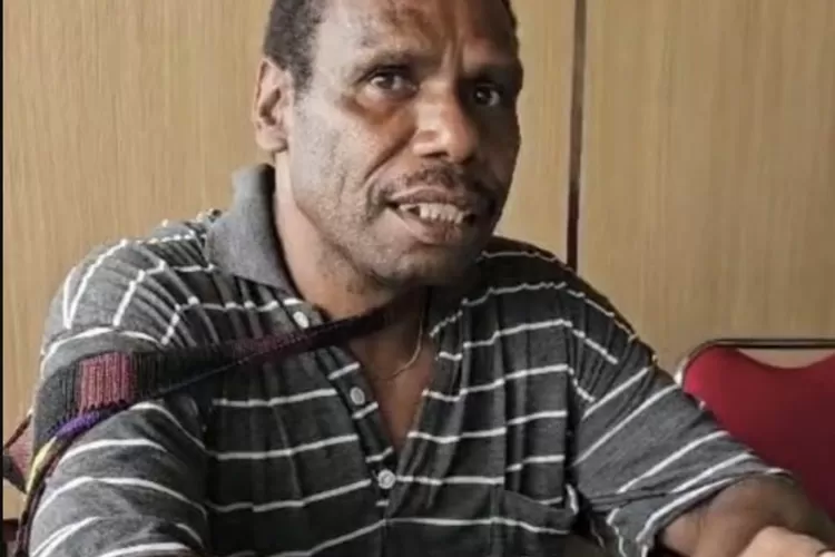 Tokoh masyarakat Tembagapura, Derek Alom. (Dok.)