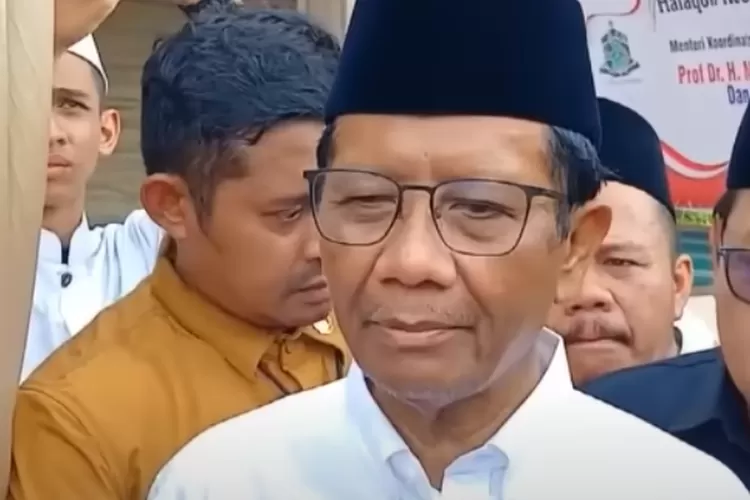 Komentar Tegas Mahfud MD Soal Polemik Beras Bulog Berstiker Prabowo ...