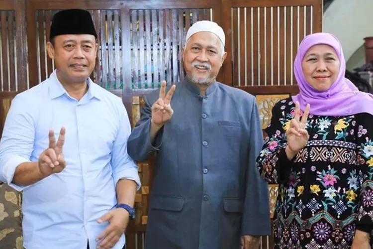 Kyai Fuad Noerhasan Sidogiri: Dukungan Salam Dua Jari untuk Prabowo-Gibran (Press Rilis)