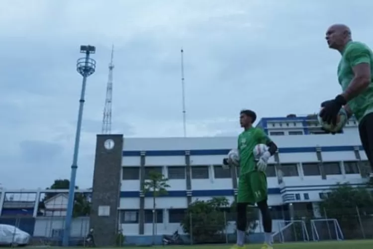 Pelatih Kiper Persib Bandung Luizinho Passos. (dok. persib.co.id)