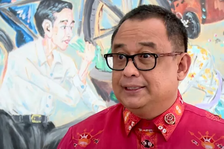 Keputusan tersebut diumumkan oleh Ari Dwipayana staf khusus presiden (dok youtube kompas)