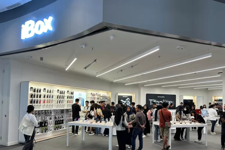 iBox APP di Summarecon Mall Bandung (Bisnisbandung.com/Alit Suwirya)