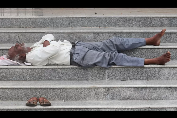 Seorang Lelaki Sedang Tertidur (pixabay/@Tho-Ge)