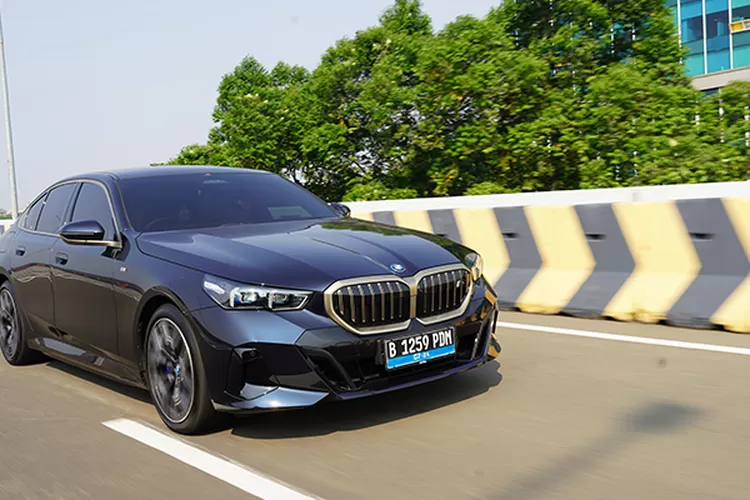 Sebagai salah satu dealer resmi BMW terbesar di Indonesia, BMW Astra memiliki prinsip bisnis yang membuatnya bisa bertahan sampai sekarang (PROTV)