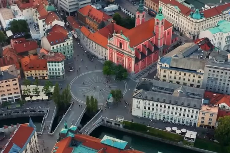 Slovenia (Tangkap layar YouTube Doczon)