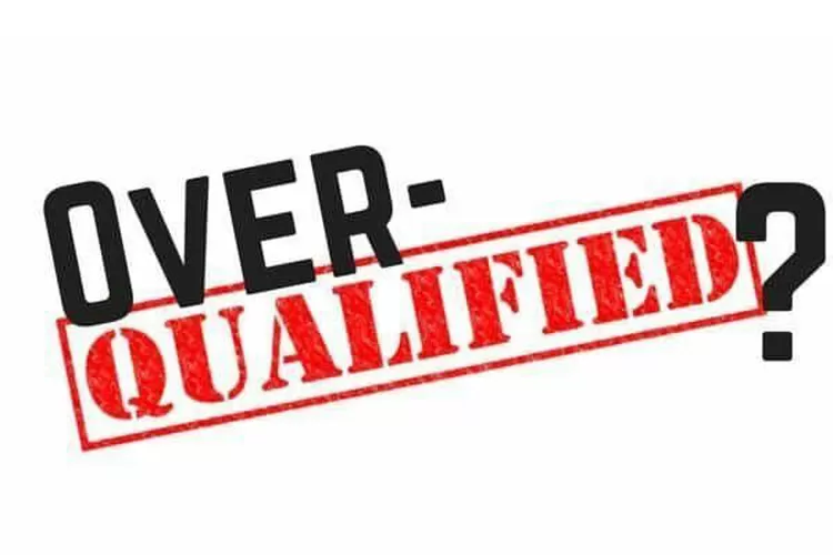 Ditolaknya lamaran kerja (Pinterest/emonics.com)