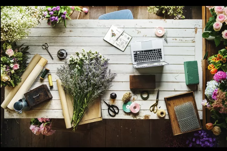 Ilustrasi tempat kerja penjual bunga (pixabay/@rawpixel)