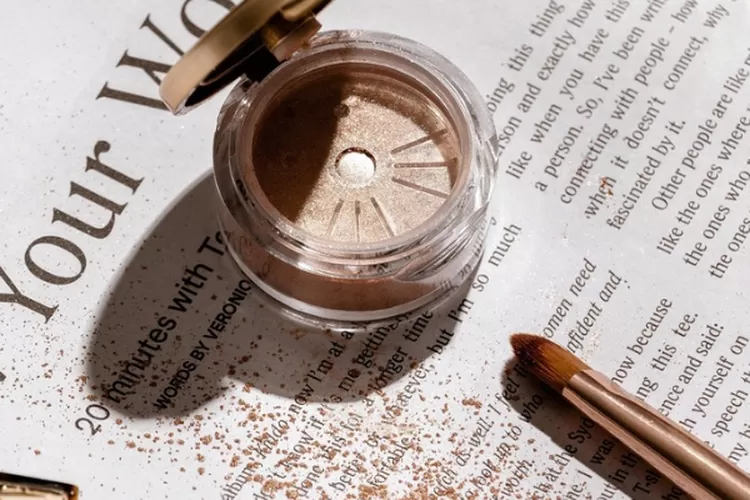 Gambar ilustrasi beberapa istilah make up yang popular  (Pixabay/AdoreBeautyNZ)