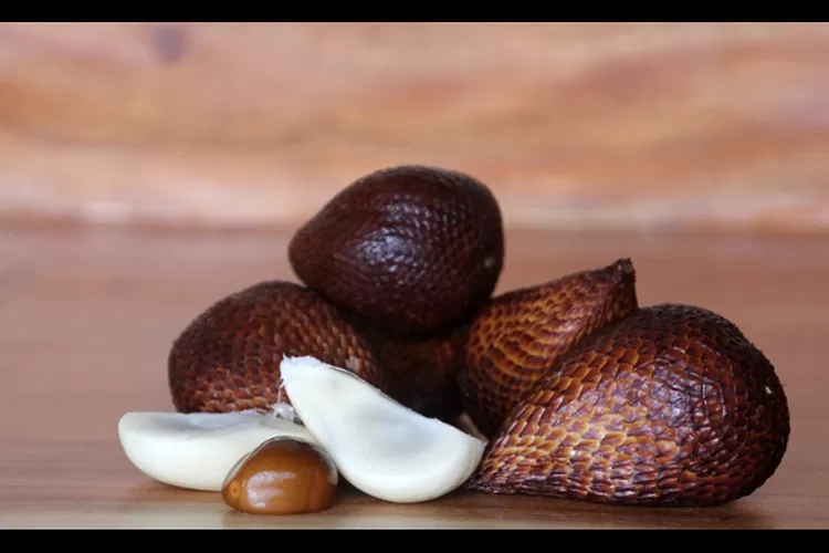 Buah salak (Dwi Cahayawan)