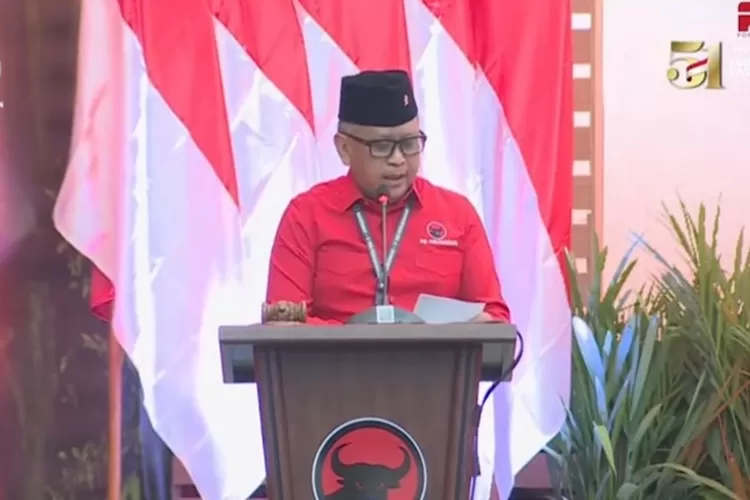 Hasto Kristiyanto sebut partainya tak mempertimbangkan nama Anies Baswedan dalam bursa calon Gubernur Jawa Barat (Tangkap layar youtube Hersubeno Point)