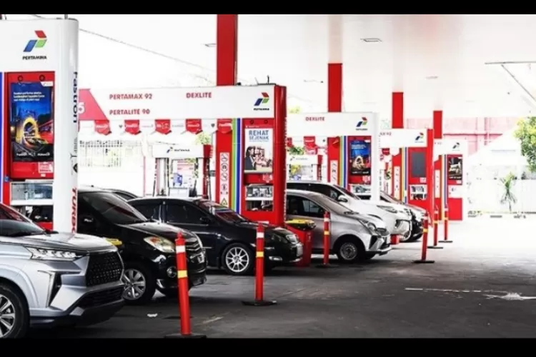Gambar Antrian Mobil di SPBU Pertamina (instagram/@spbupertamina)