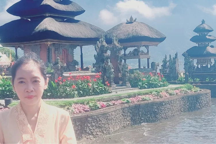 Pura ulun danu beratan (koleksi pribadi penulis)