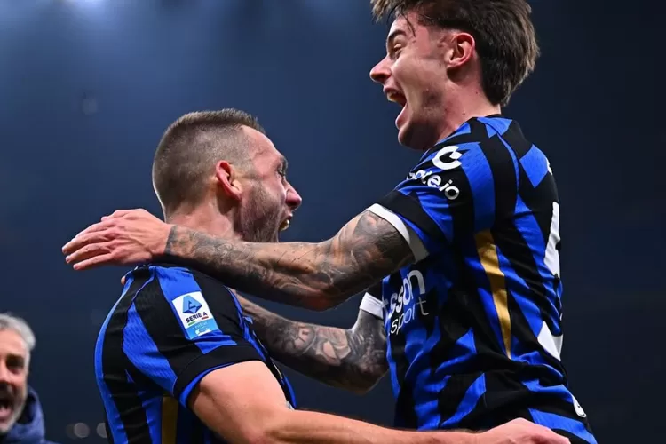 De Vrij mencetak gol penyama kedudukan dengan assist dari Zalewski (dok instagram @inter)