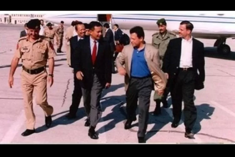 Fenomena warganet X di konoha (X (twitter) /@pasifisstate, @kemgelapan, @ezash)