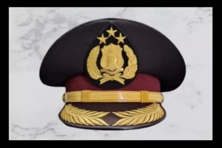 Topi pet polisi  &nbsp; (dok&nbsp;Instagram @bigarmypku)