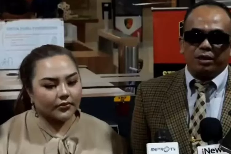 Lisa Mariana dan Pengacaranya (Tangkap layar youtube Kompas TV)