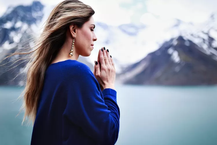 manfaat doa afirmasi positif bagi keberuntungan hidup (pixabay/thianosgot23)