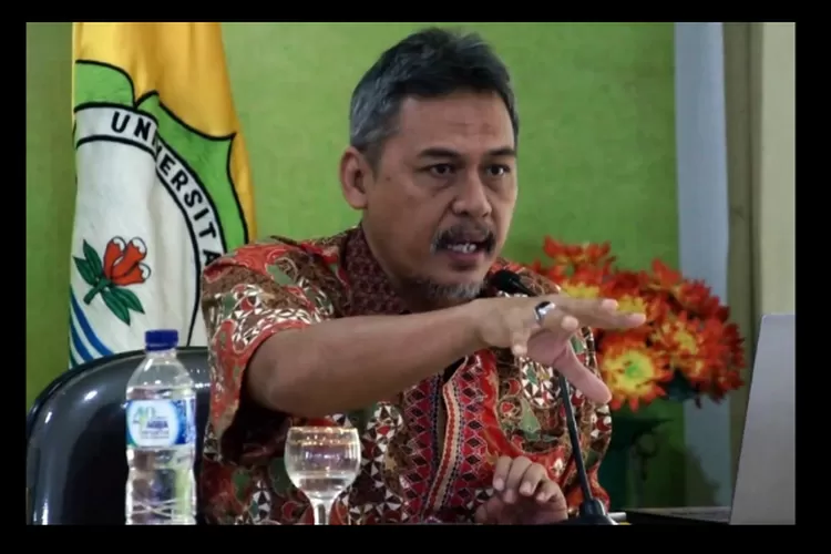 Ir Hj Zaim Saidi, M.P.A. ekonom dan aktivis pasar alternatif 