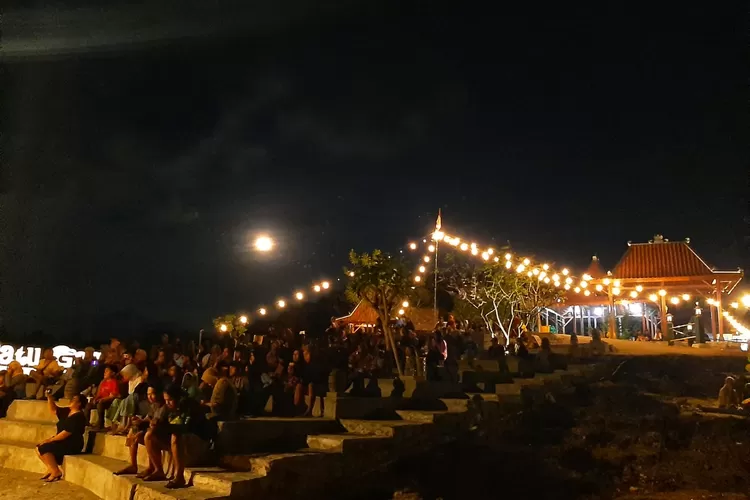 Suasana Bukit Watu Gagak di Wukirsari Imogiri  (Dinas Pariwisata DIY)