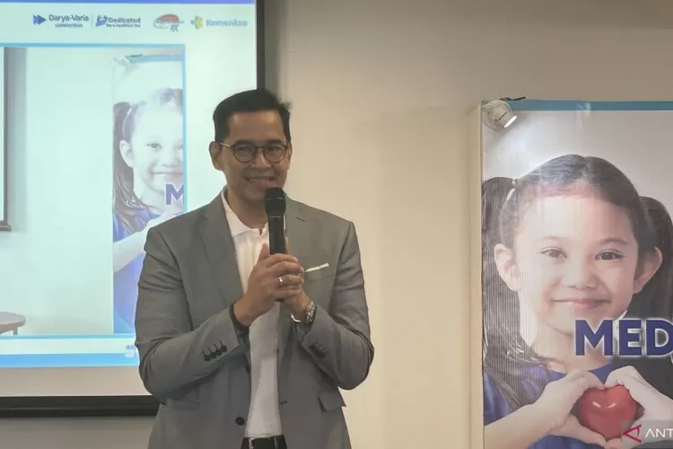 Dokter Spesialis Kandungan dan Kebidanan dr. Boy Abidin, Sp.OG (K) saat ditemui dalam acara bincang-bincang di kawasan Cilandak, Jakarta Selatan, Selasa (6/2/2024).  (ANTARA/Vinny Shoffa Salma)