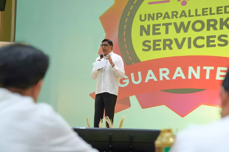 President Director and Chief Executive Officer IOH, Vikram Sinha Indosat memaparkan program Unparalleled Network Services Guaranteed untuk memberikan jaminan kelancaran konektivitas pada periode Hari Raya Idul Fitri 1445 H.  (Foto: Dok. Istimewa)