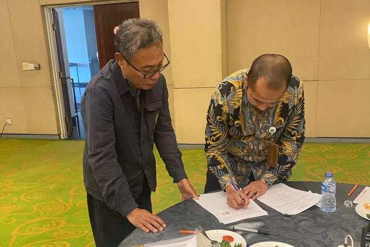 Kementerian Pendidikan dan PWI Pusat Tandatangani MoU Sekolah Jurnalisme Indonesia (Foto : Istimewa)