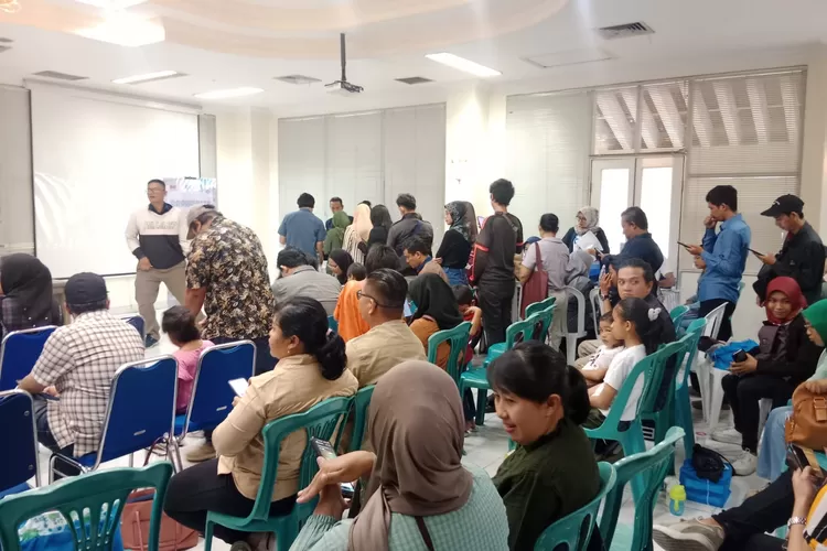 Puluhan konsumen perumahan Nawa Village Pleret melakukan penandatanganan kredit di Bank BTN. (Foto: dokumentasi PT Maro Anugerah Jaya)