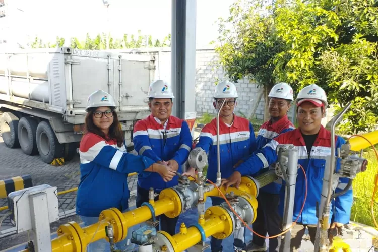 PT PGN Tbk telah menyelesaikan pekerjaan interkoneksi ruas Pipa Distribusi CNG Cluster Tambak Aji dengan ruas Pipa Distribusi Kendal - Mangkang yang terkoneksi dengan Pipa Transmisi Cirebon-Semarang Tahap 1  (Foto: dokumentasi PGN)