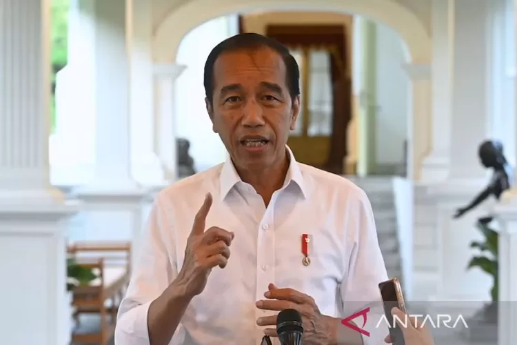 Tangkapan layar Presiden Joko Widodo memberikan keterangan tentang bahaya judi online, melalui video YouTube Sekretariat Presiden, di Jakarta, Rabu (12/6/2024).  (ANTARA/Rangga Pandu Asmara Jingga)