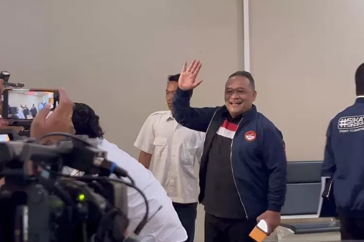 Kepala BP2MI Benny Rhamdani tiba di Gedung Awaloedin Djamin Bareskrim Polri, Jakarta Selatan, Senin (29/7/2024).  (ANTARA/Nadia Putri Rahmani)