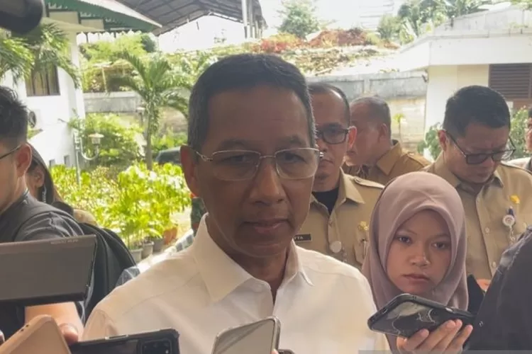 Penjabat Gubernur Heru Budi Hartono saat dijumpai di Gedung PKK Melati, Jakarta Selatan, Senin (5/8/2024). ( ANTARA/Lifia Mawaddah Putri)