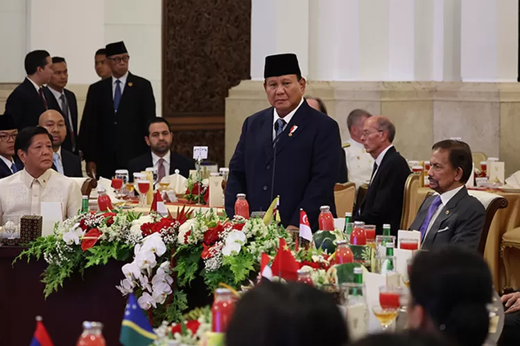 Prabowo saat menjamu sejumlah tamu VVIP seperti kepala negara, PM dan wakil presiden yang menghariri pelatikan dirinya sebagai Presiden 2024-2029.  (Tim Prabowo)