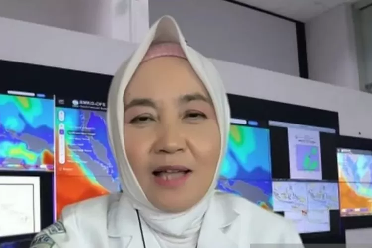 Kepala BMKG Dwikorita Karnawati  (ANTARA/M Riezko Bima Elko Prasetyo)